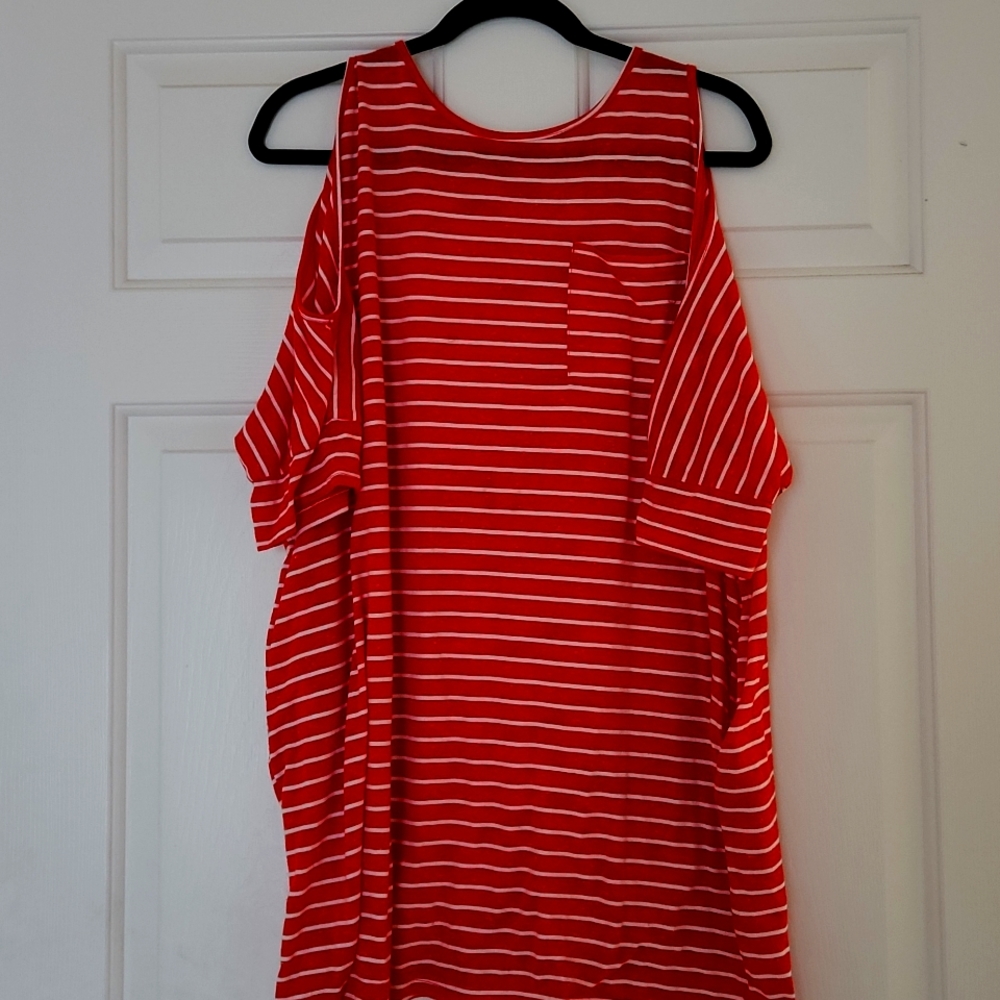 Umgee Ted white stripe top with lace back trim